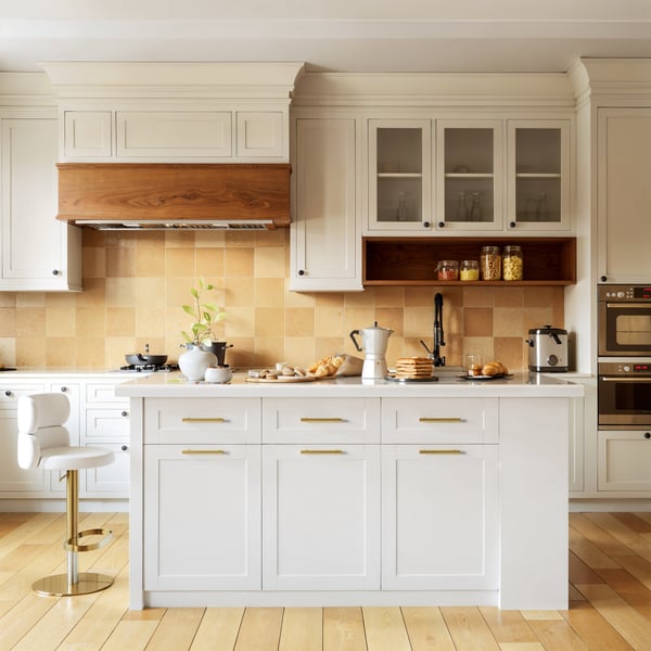 Dining & Kitchen